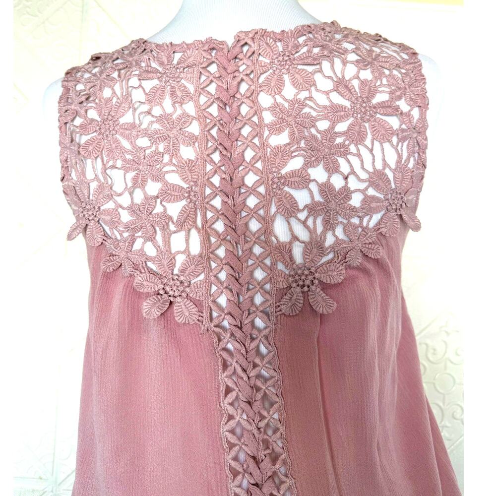 SKU2569 Vanity Women's Size Medium Rose Pink Crochet-Trim Blouse - Picture 3 of 9
